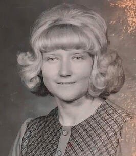 Vintage black-and-white photo of a woman