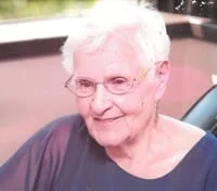 MYSZAKOWSKI, Lucy Myszakowski