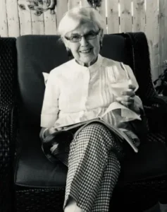 MAGEE, Edith Edna Magee (née Stone)