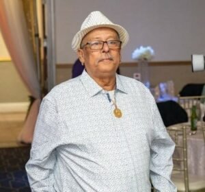 GONSALVES , Paul Gonsalves