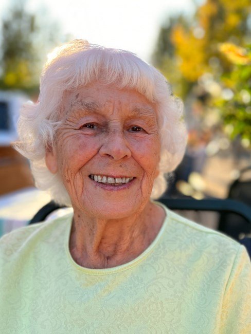 MCLATCHIE, Evelyn Lilian McLatchie