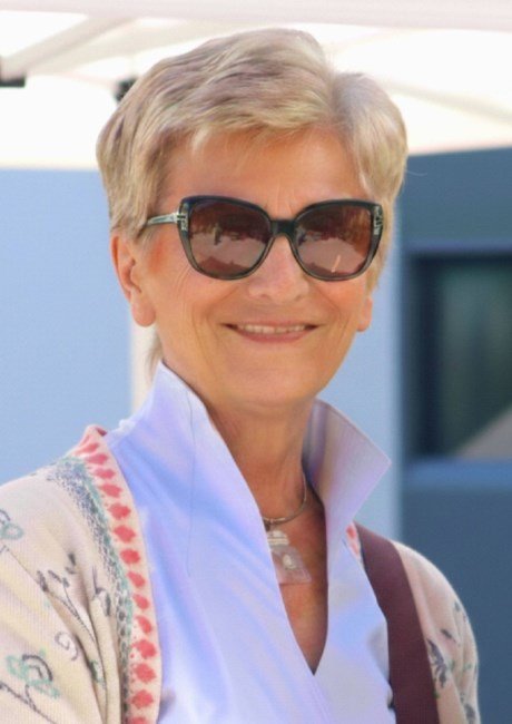 IONIDES, Radmila Ionides