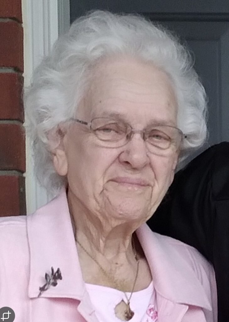 MARILYN , SCAMMELL Marilyn Scammell Cropped Photo 730x1024