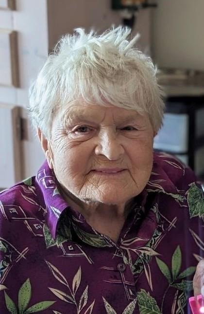 Helga Klee ab519019 56f8 4a0f a367 e5fd41785f3f